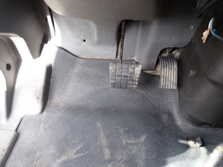2009-international-durastar-4400-image-16