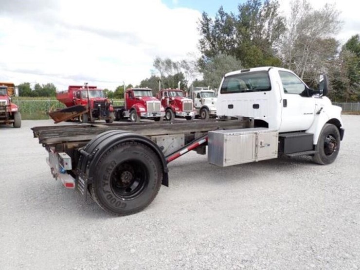 2023-ford-f650-image-5