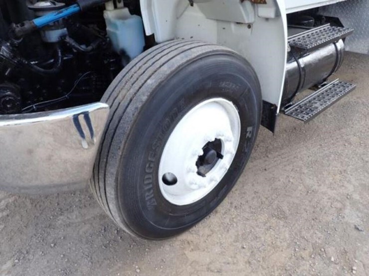 2009-international-durastar-4400-image-33