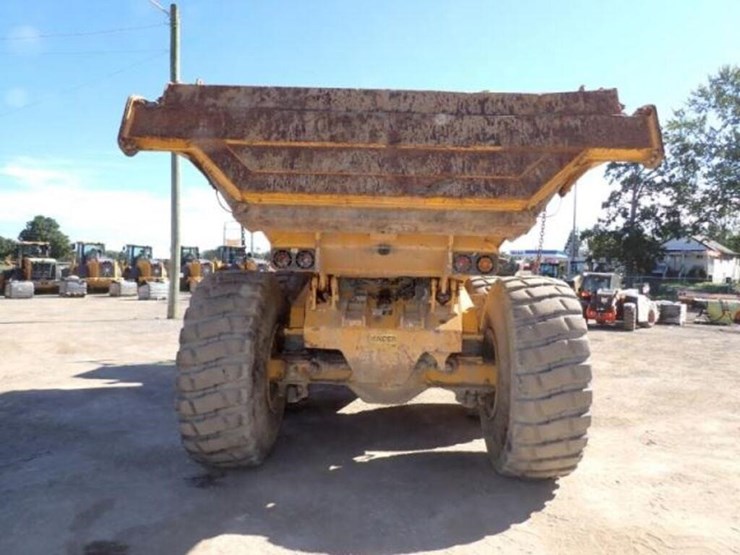 2011-deere-350d-ii-image-6