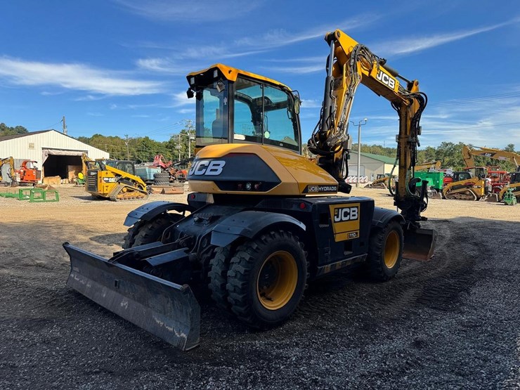 2017-jcb-hydradig-110w-image-6