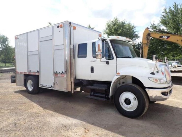 2009-international-durastar-4400-image-3