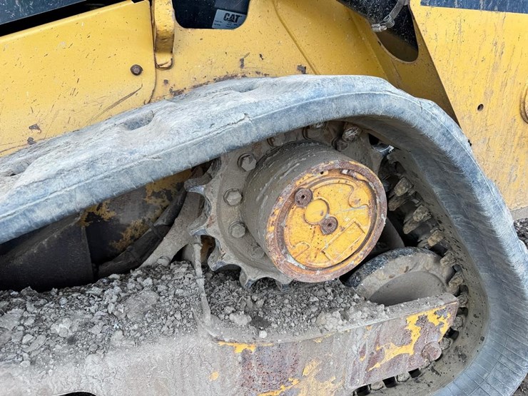2016-caterpillar-259d-image-15