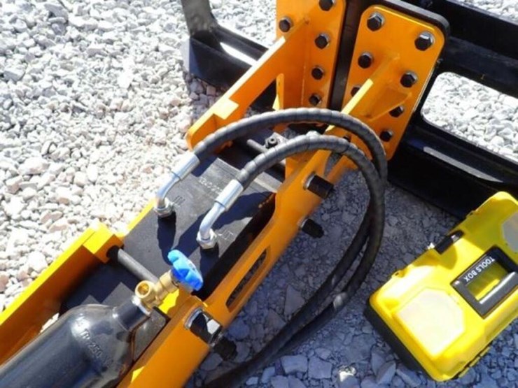 unused-2026-captok-skid-steer-post-driver-image-9
