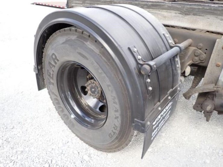 2023-ford-f650-image-53