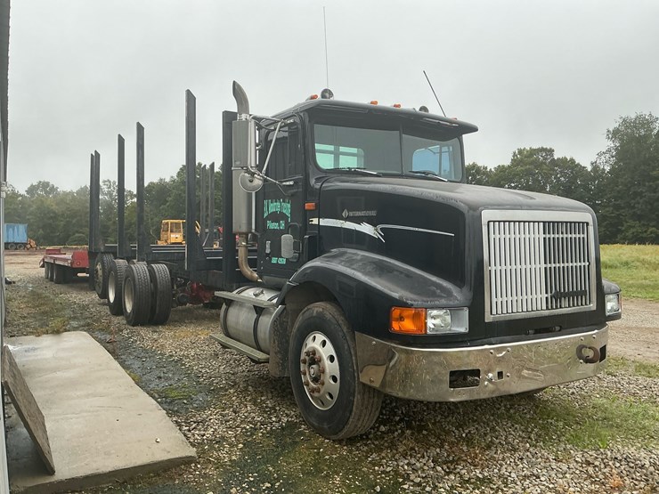 #125-•-1996-international-log-truck-image-5