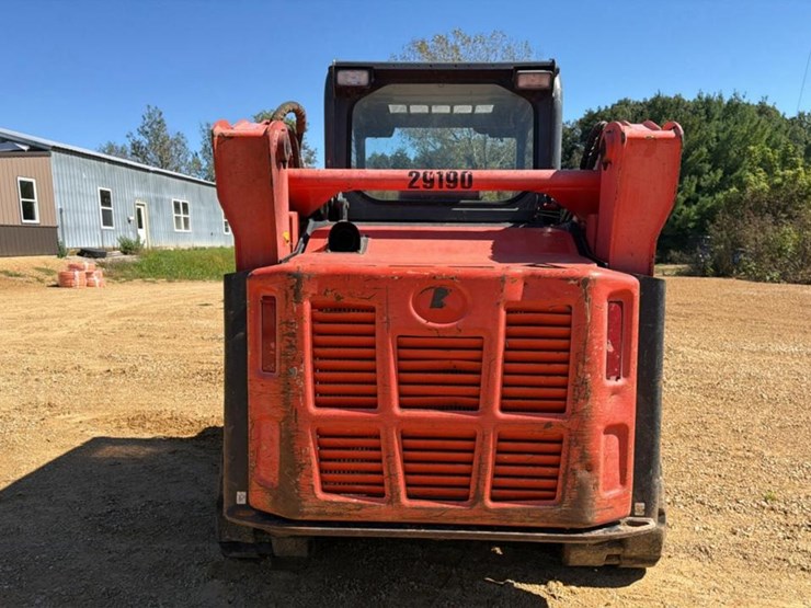 2014-kubota-svl75-2-image-4