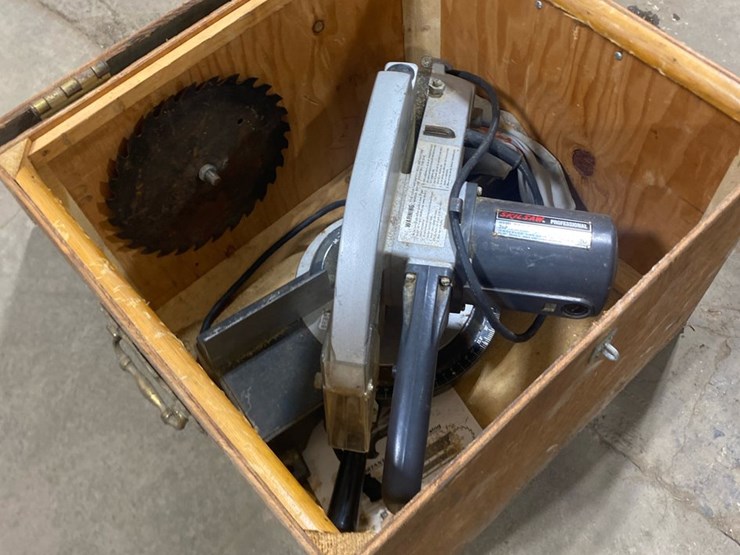 #230-•-miter-saw-image-4