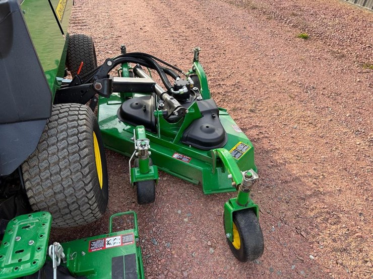 2016-john-deere-1600-turbo-image-11