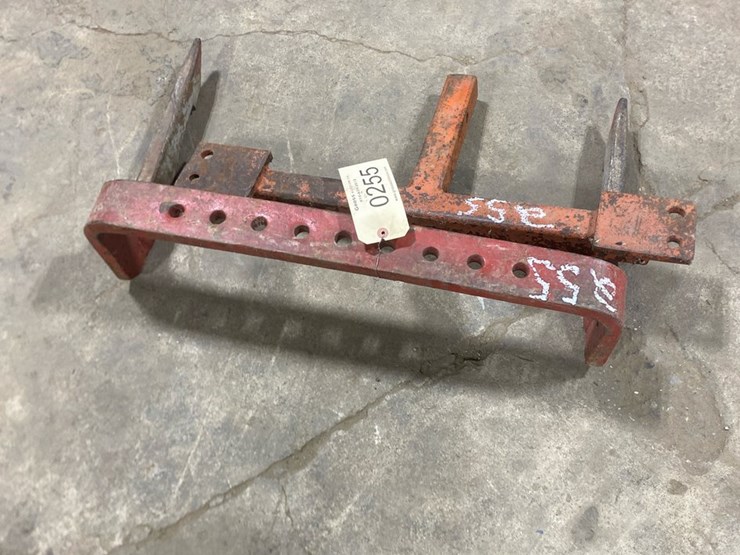 #255-•-ih-2-point-hitch-image-2