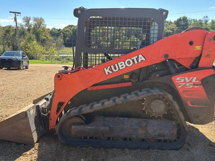 2014-kubota-svl75-2-image-2
