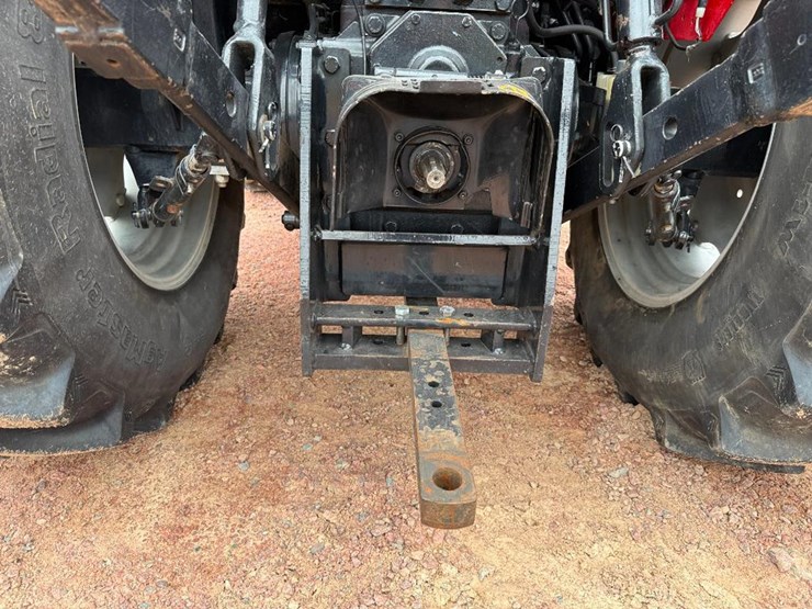 case-ih-farmall-85u-image-32