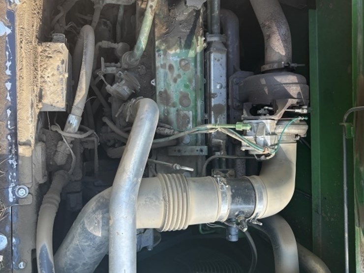 2013-deere-2454d-image-33