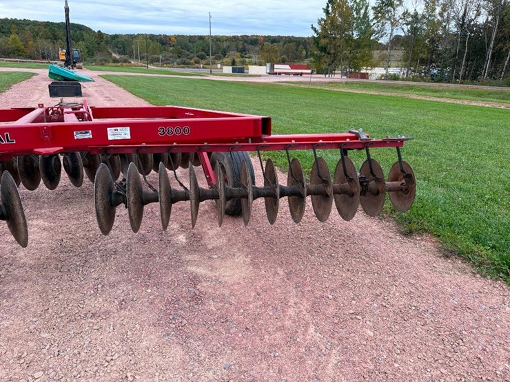 case-ih-3800-image-29