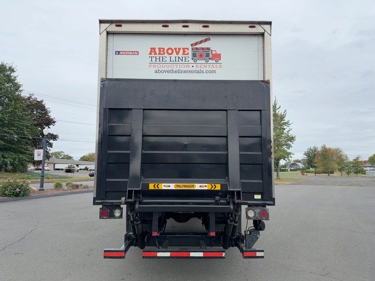 2015-freightliner-m2-s/a-box-truck-image-4