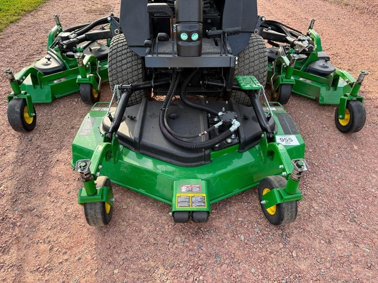 2016-john-deere-1600-turbo-image-13