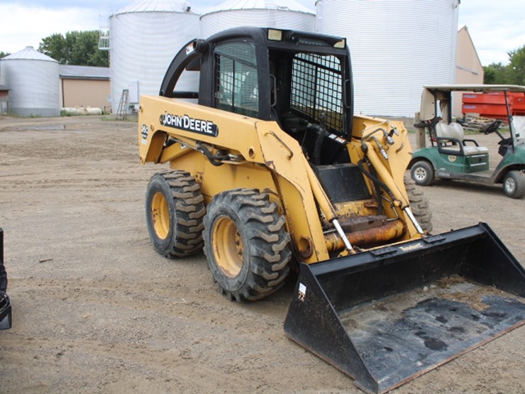 john-deere-260-image-3