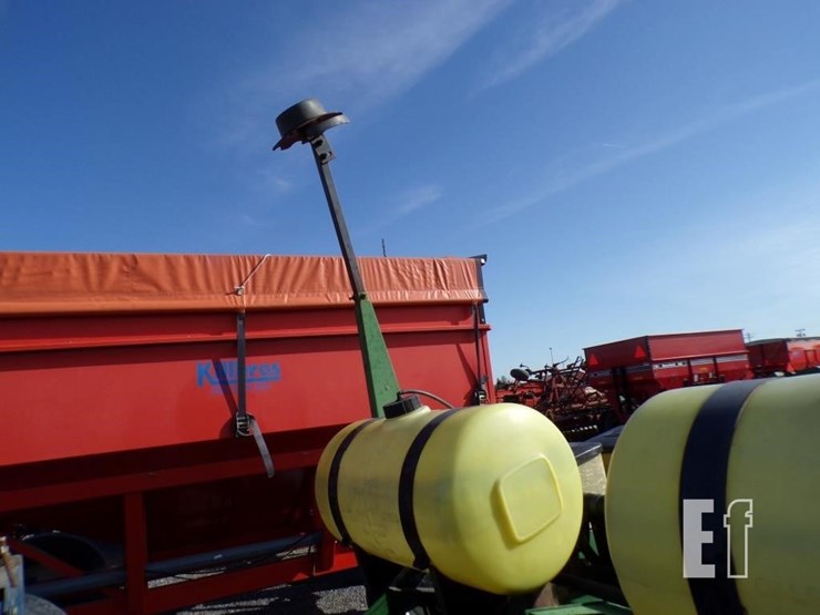 john-deere-7200-image-11