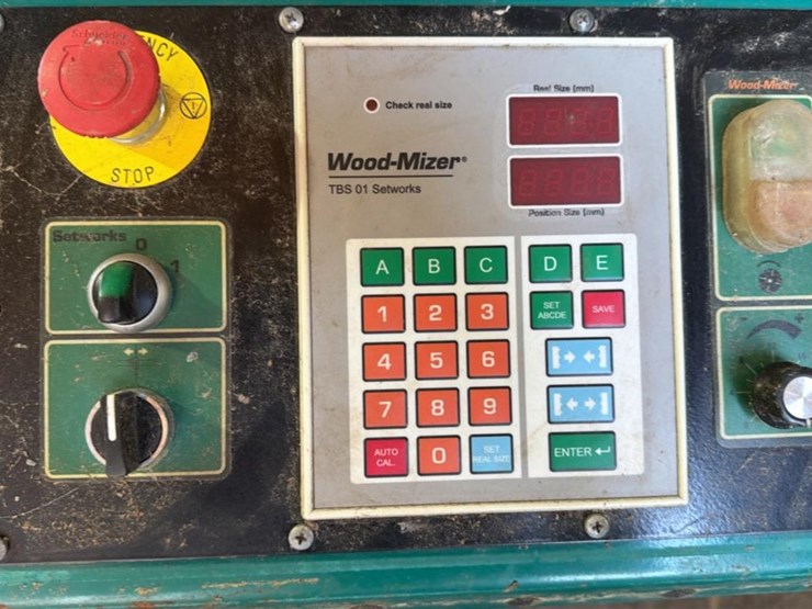 #129-•-2015-wood-mizer-eg300-multirip-edger-image-26