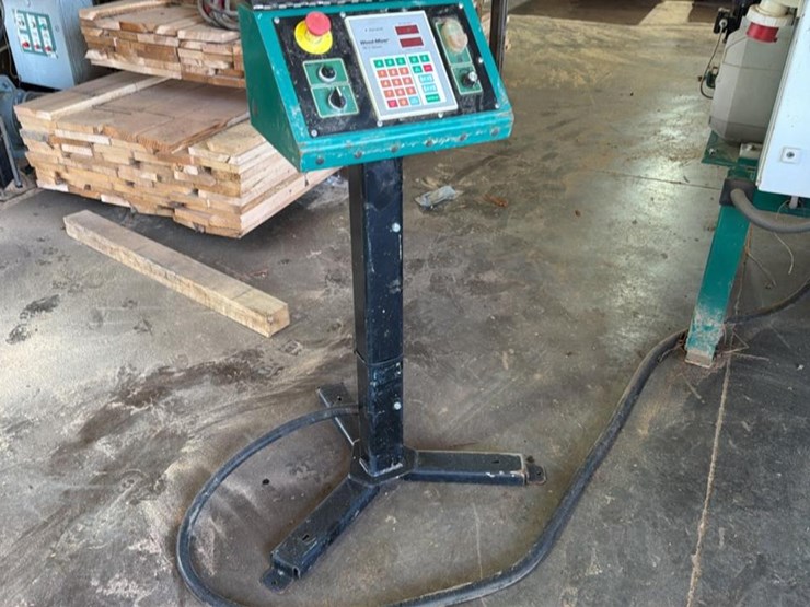 #129-•-2015-wood-mizer-eg300-multirip-edger-image-25