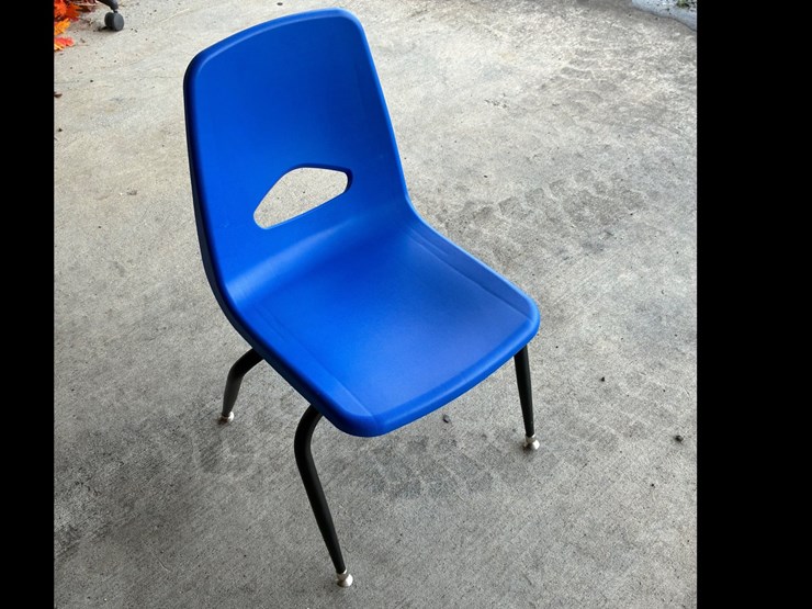 #115-•-(5)-chairs-image-1