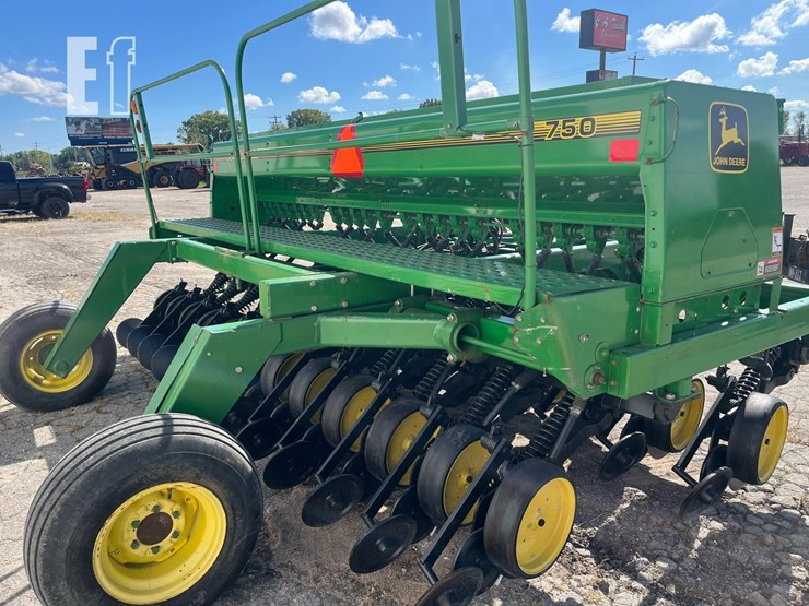 1996-john-deere-750-image-3