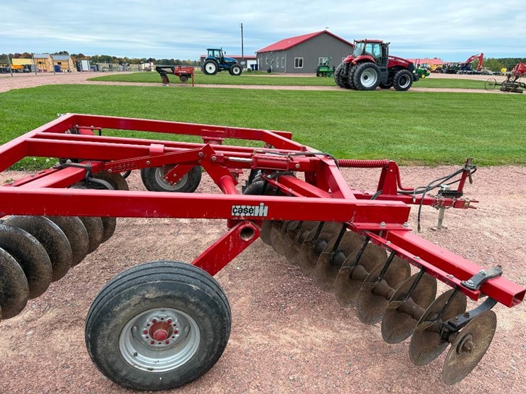 case-ih-3800-image-27