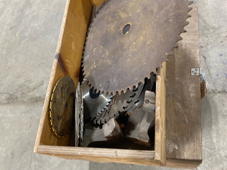 #230-•-miter-saw-image-3