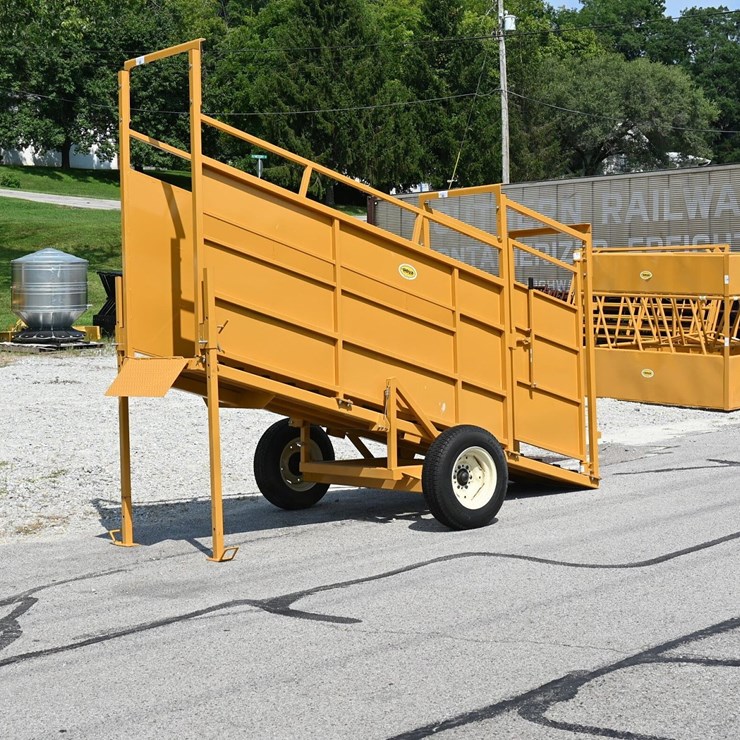New/Unused Sioux Steel Portable Loading Chute