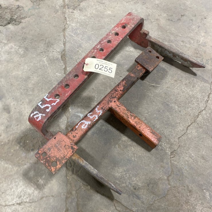 #255 • IH 2 point hitch