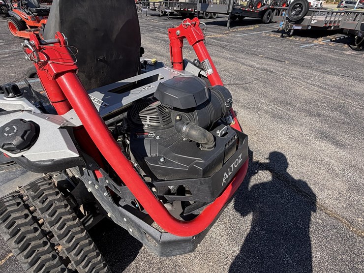 2022-altoz-trx766i-zero-turn-mower-66"-deck-image-16