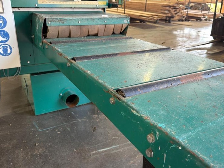 #129-•-2015-wood-mizer-eg300-multirip-edger-image-7