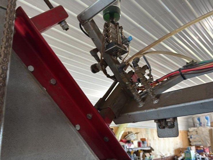 #126-•-2019-woodpecker-jr-pallet-nailer-image-19