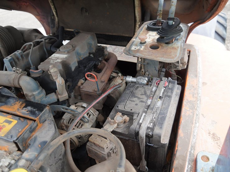 2005-kubota-r520s-image-41