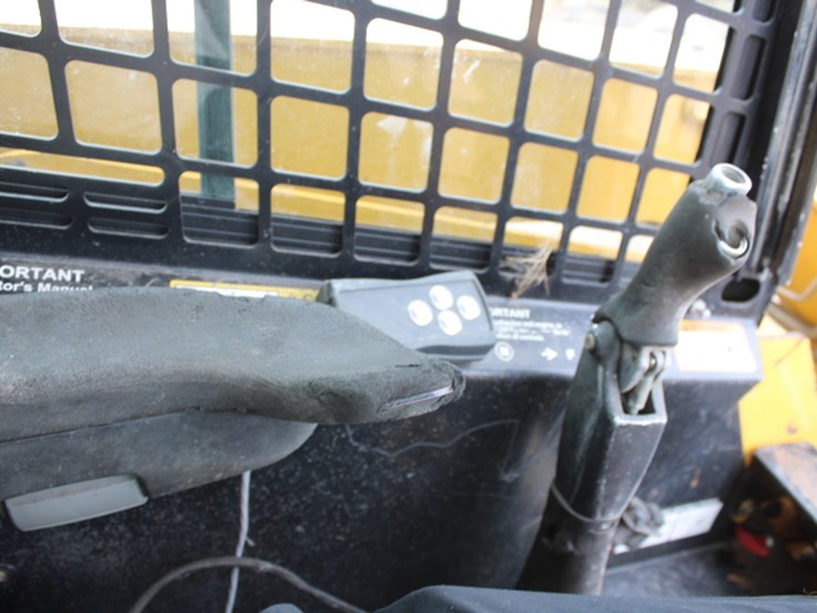 john-deere-260-image-22