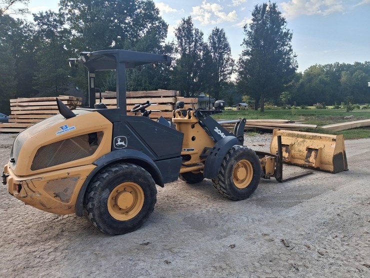 2015-deere-204k-image-6