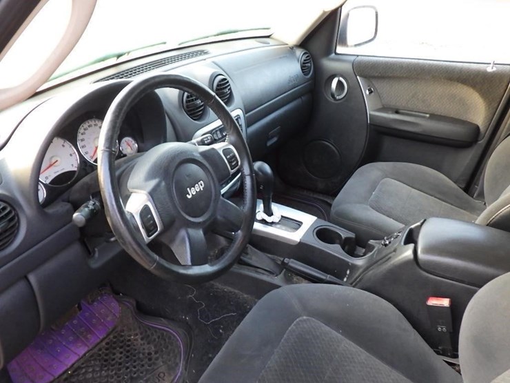 2002-jeep-liberty-image-18