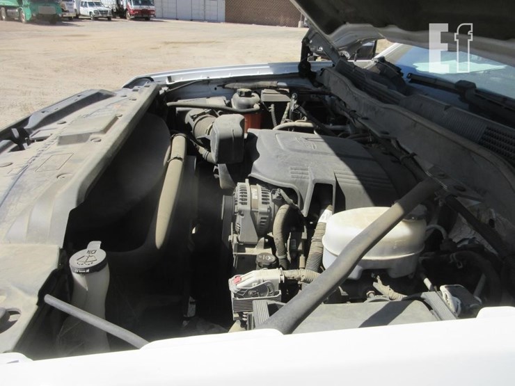 2015-chevrolet-2500hd-image-5