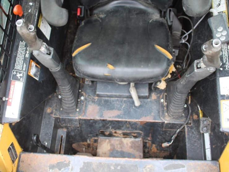 john-deere-260-image-29