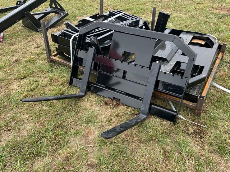 #168-•-skid-steer-ding-fork-image-1