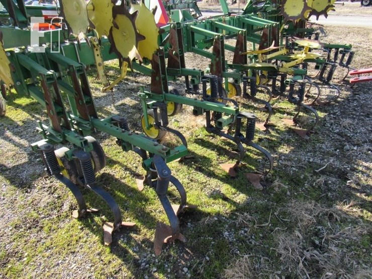 1989-john-deere-845-image-2