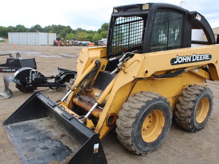 john-deere-260-image-1