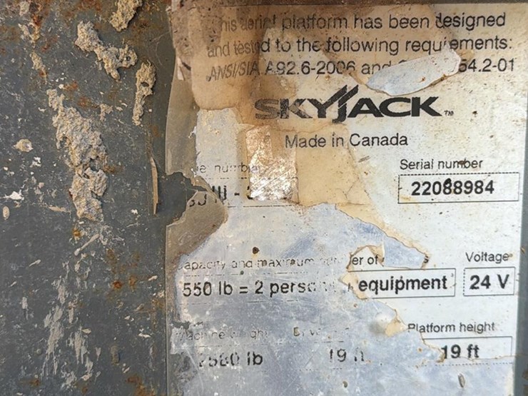 #104-•-skyjack-3219-scissor-lift-image-6