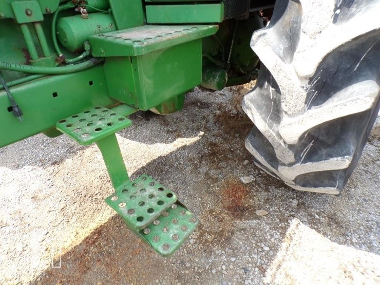 john-deere-4240-image-23