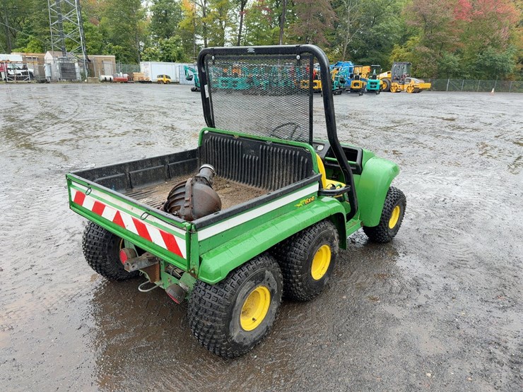 john-deere-gator-image-4