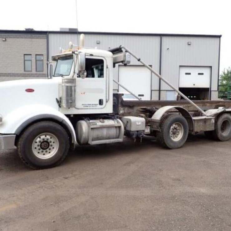 2015 PETERBILT 367