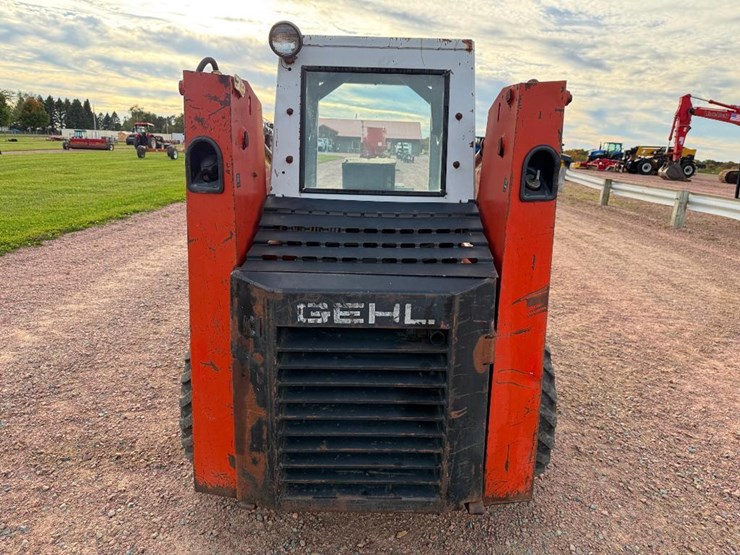 gehl-4610-image-21