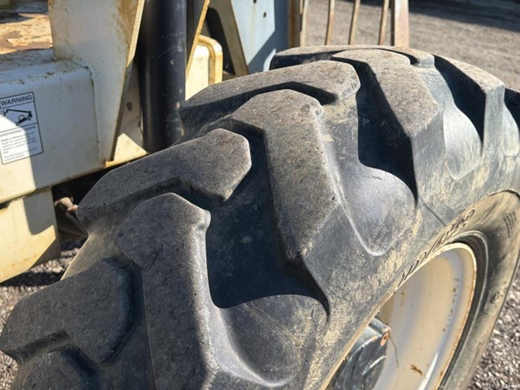 2004-terex-th644c-image-31