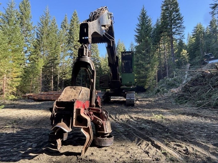 2013-deere-2454d-image-8