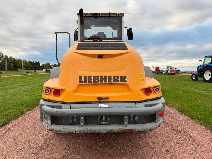 2022-liebherr-l526-image-20